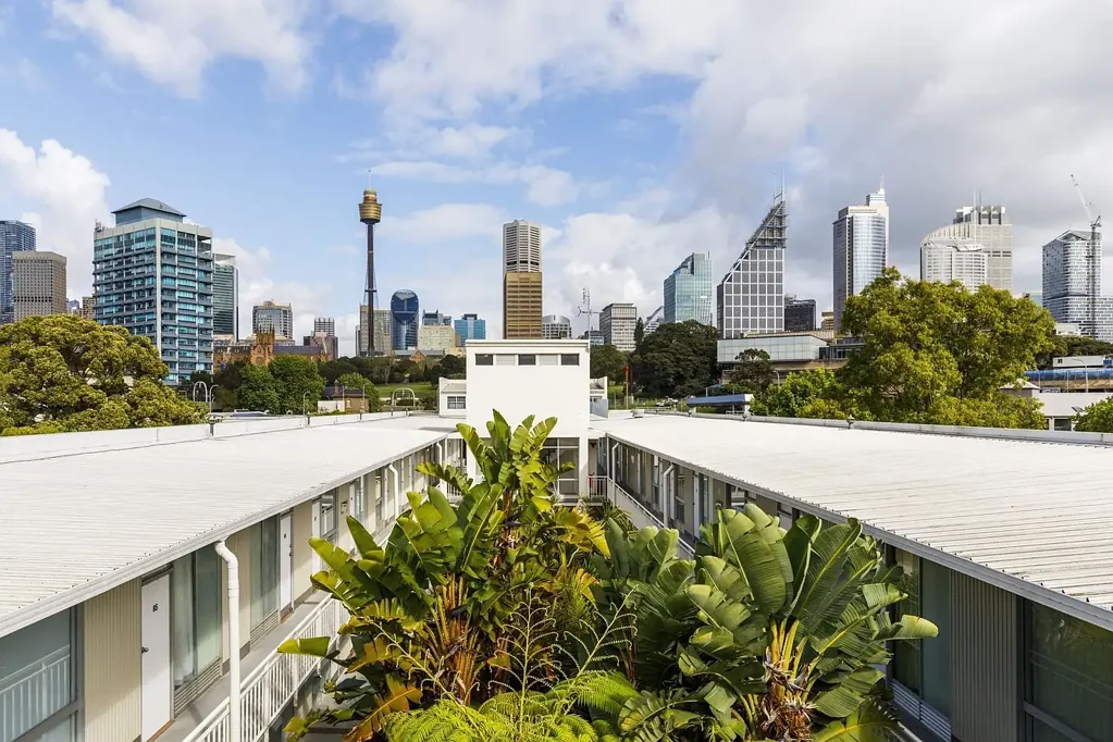 Furnished & Renovated Studio with Parking in Prime Harbourside Location