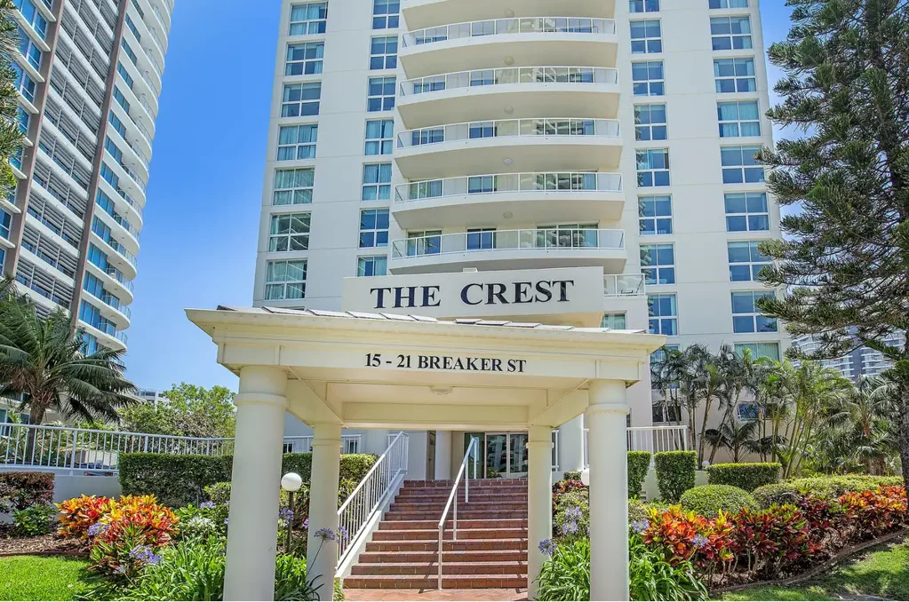 Main Beach 2Kwarto North East 2 Bedroom Unit with Great Views & Nothing to Do