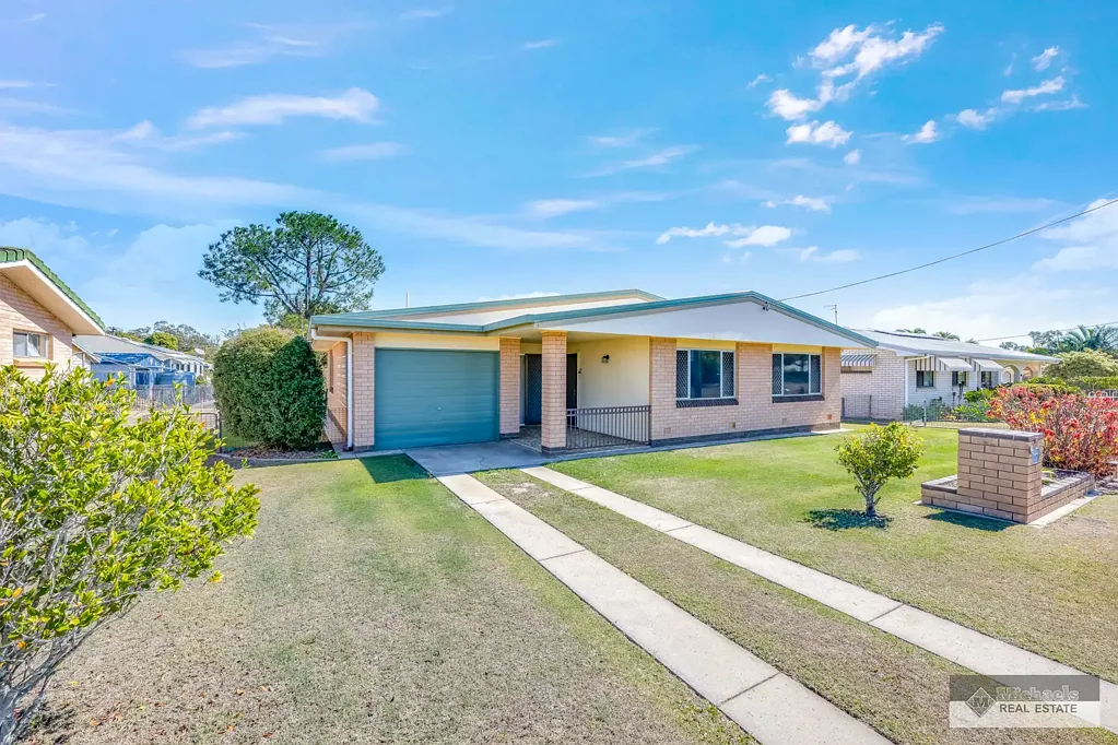 Kepnock 4Habitaciones Neat Brick in a Blue-Chip Location with Heaps of Future Potential!