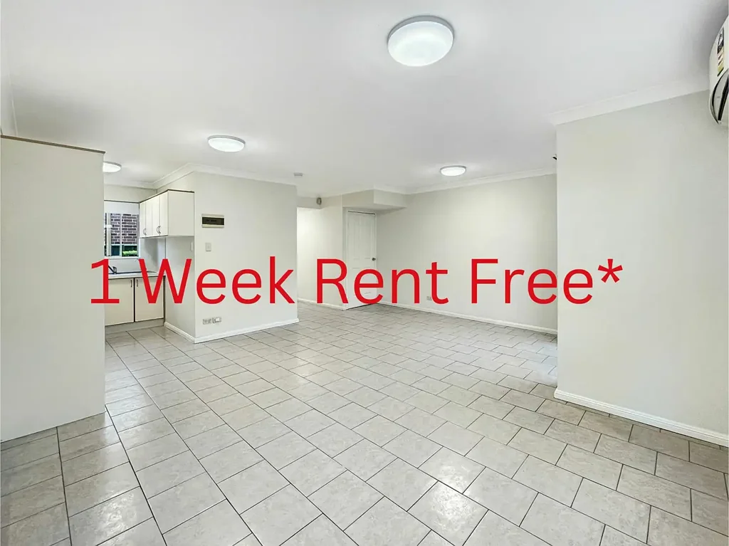 Spacious Two Storey Townhouse !