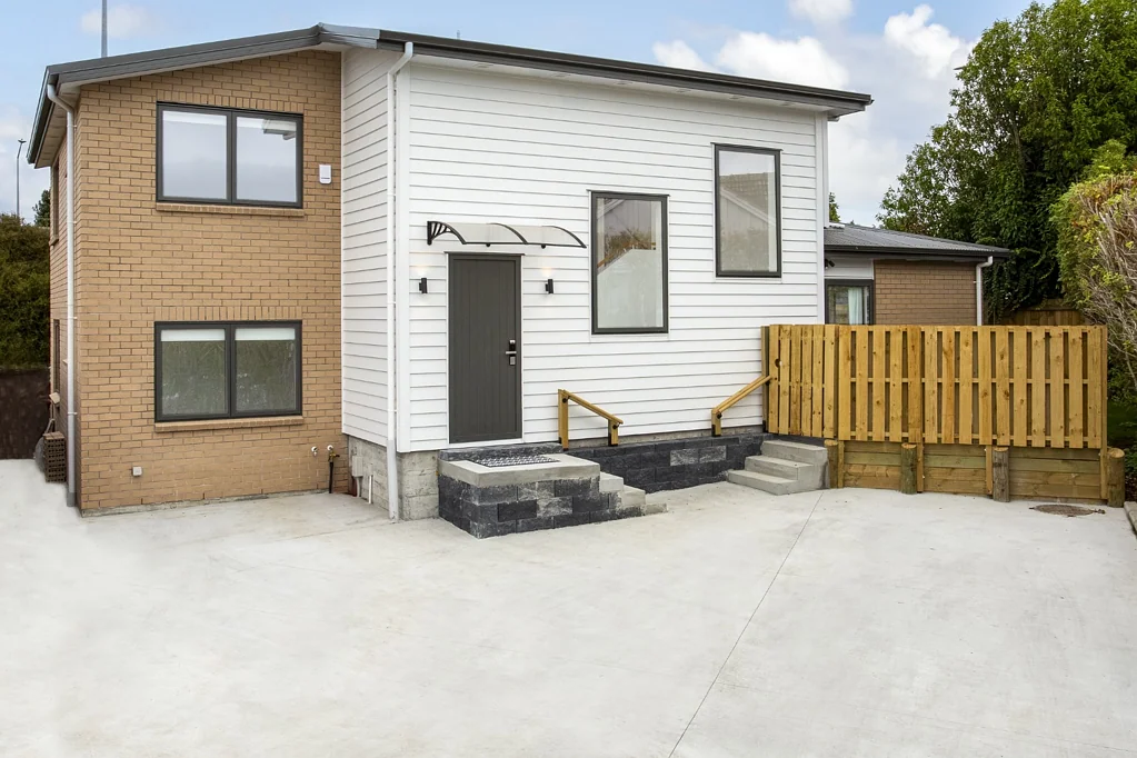 Luxury Fully Furnished Private Studio Rooms for Rent Near Ellerslie Village
