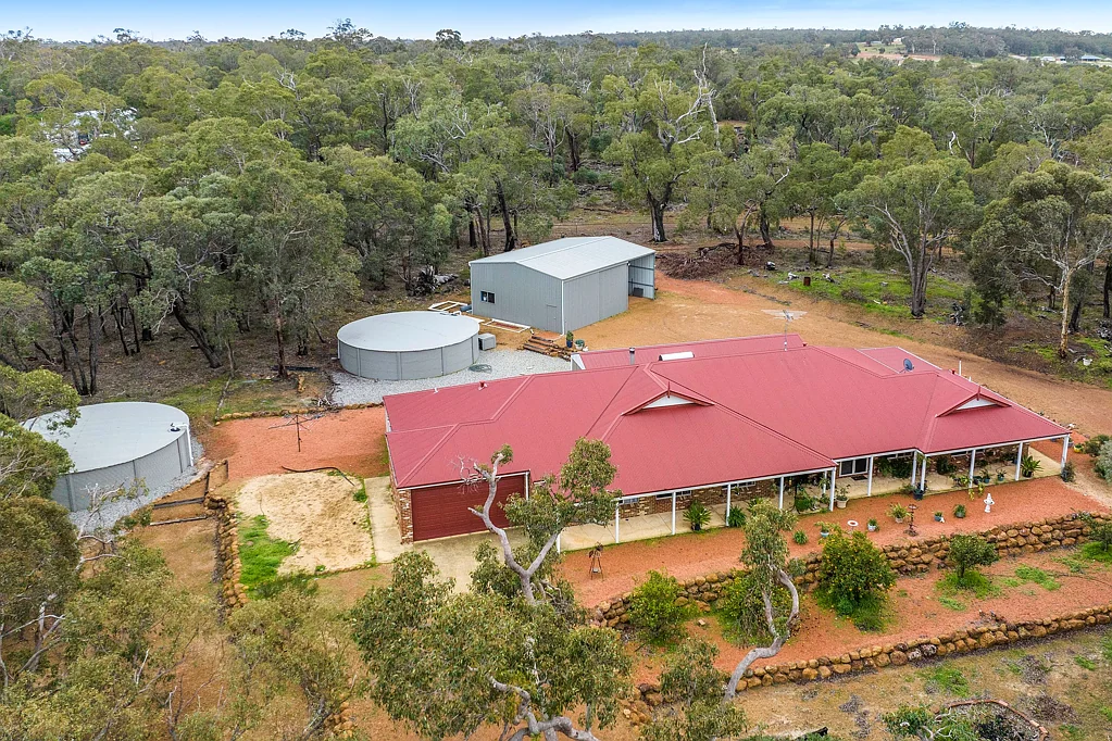 174 Holstein Loop, Lower Chittering, WA 6084
