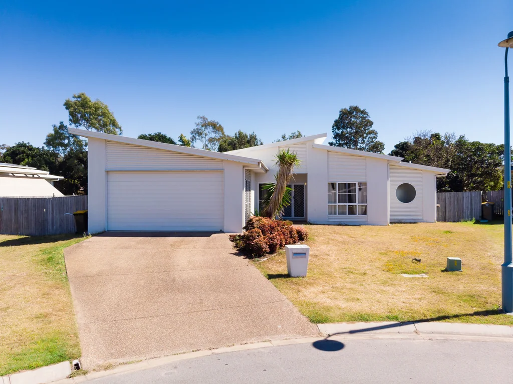 15 Wave Court, Toogoom, QLD 4655