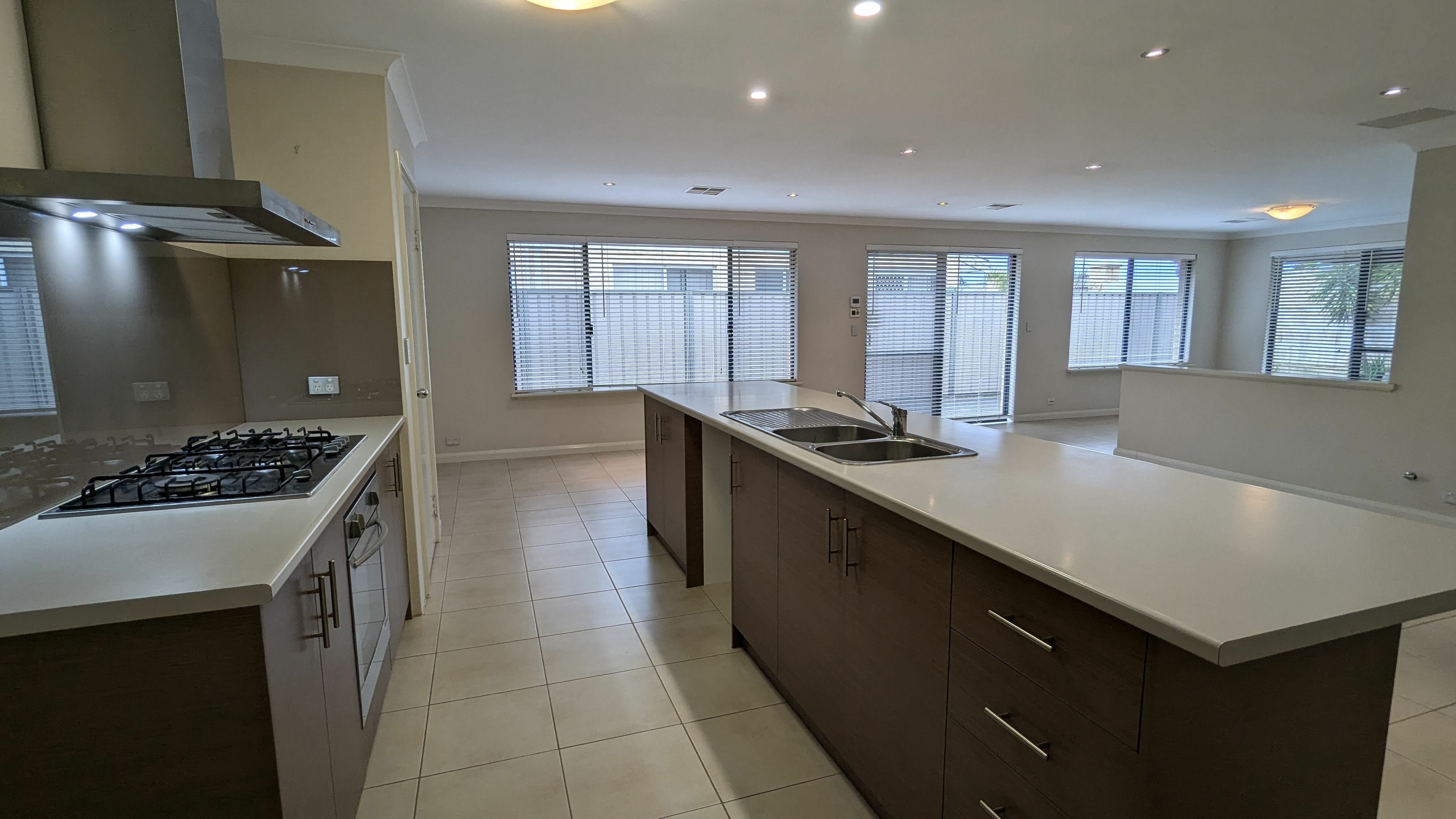 9 VANCOUVER PDE, WANNEROO WA 6065, 0房, 0浴, House