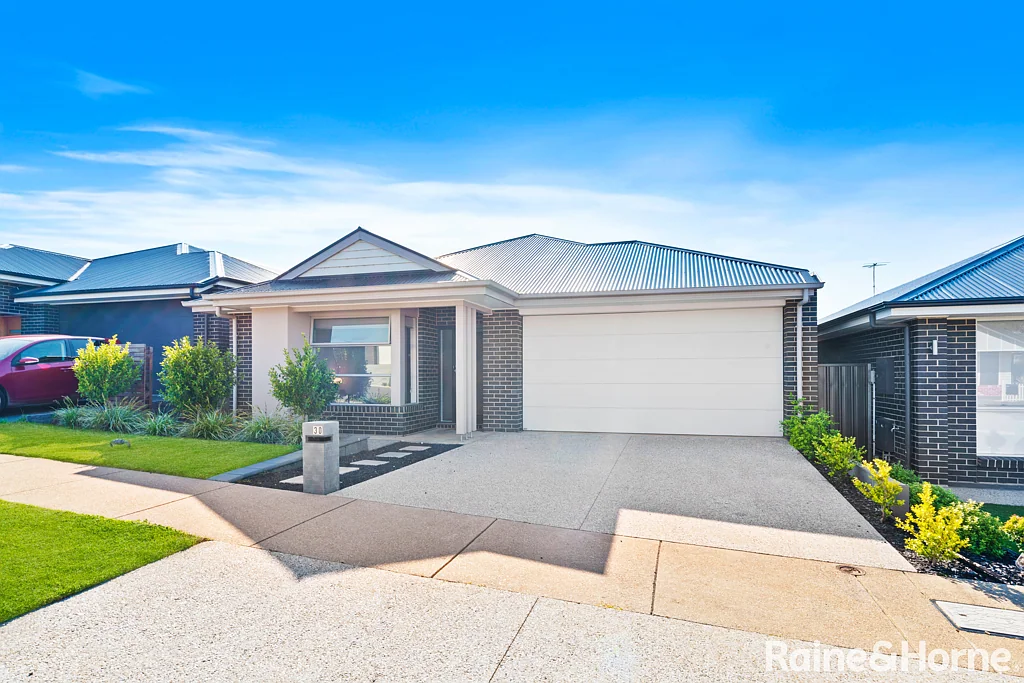 30 Muirfield Street, Mount Barker, SA 5251