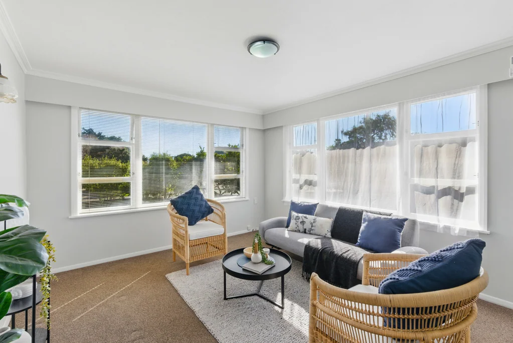 Paraparaumu Beach 2 Bedroom Handy, Hip and Ready to Go