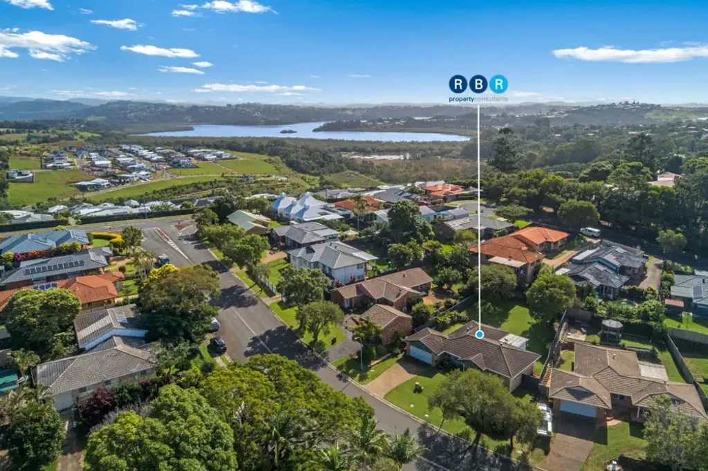 Banora Point 3房  Easy Living on a Generous Block - Space, Comfort & Lifestyle
