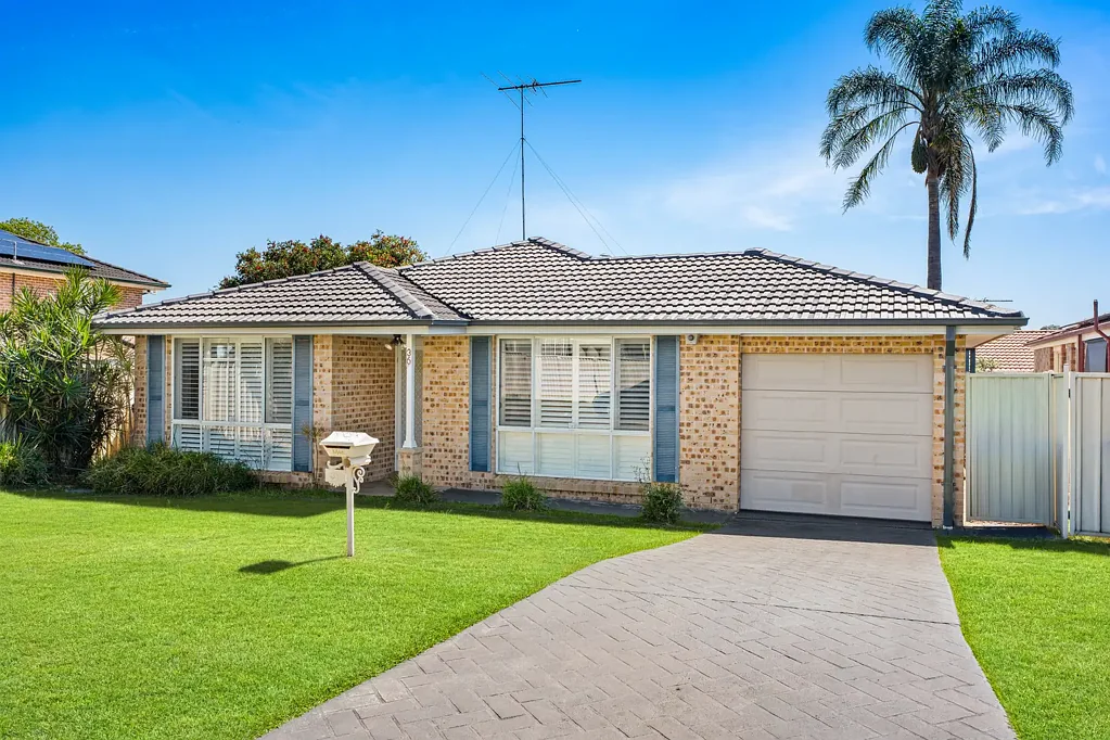 Glenmore Park 3Kwarto Modern Sophistication with Exceptional Outdoor Living
