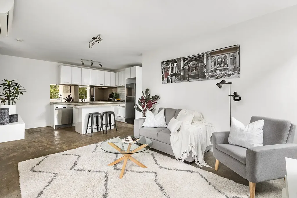 Polished Prahran Living With A Lifestyle Edge!