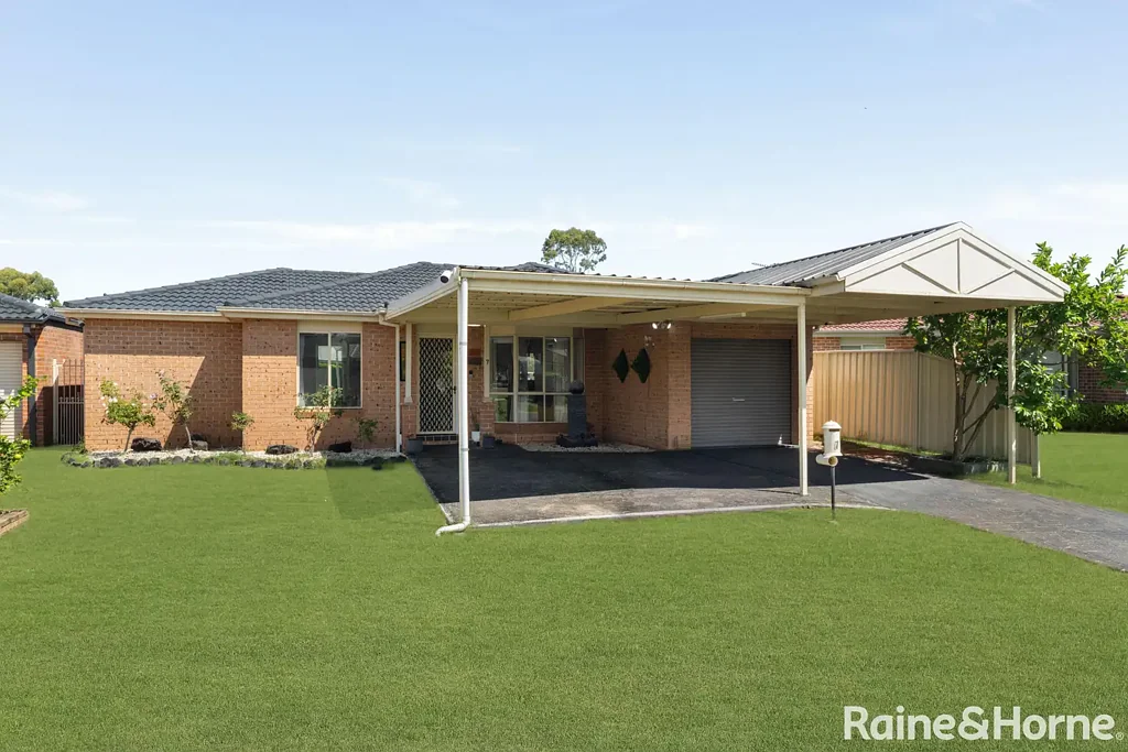 Stylish, Secure & Energy-Efficient Living in Peaceful Bow Bowing
