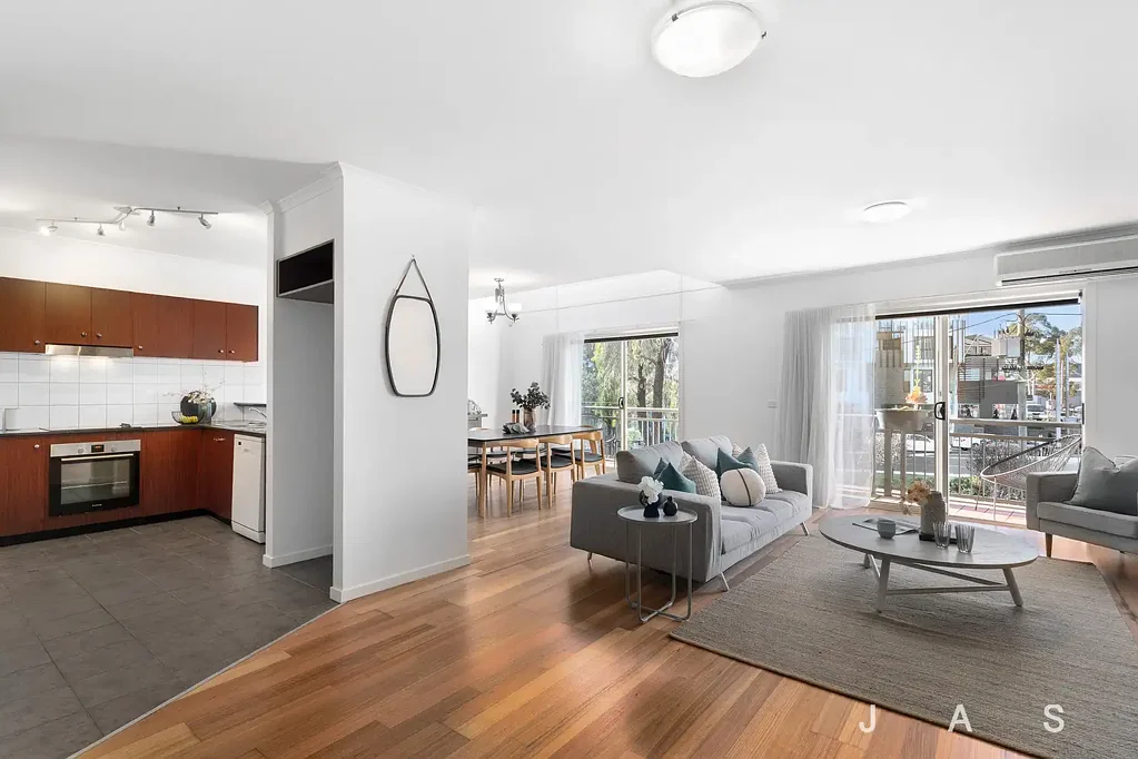 Maribyrnong 2 Bedroom Relaxed Modern Elegance, Superb Lifestyle Location