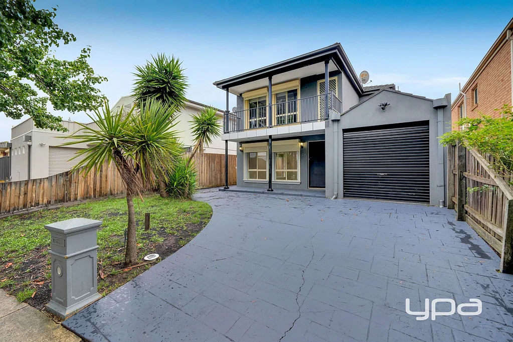 24 Rhine Drive, Roxburgh Park, VIC 3064