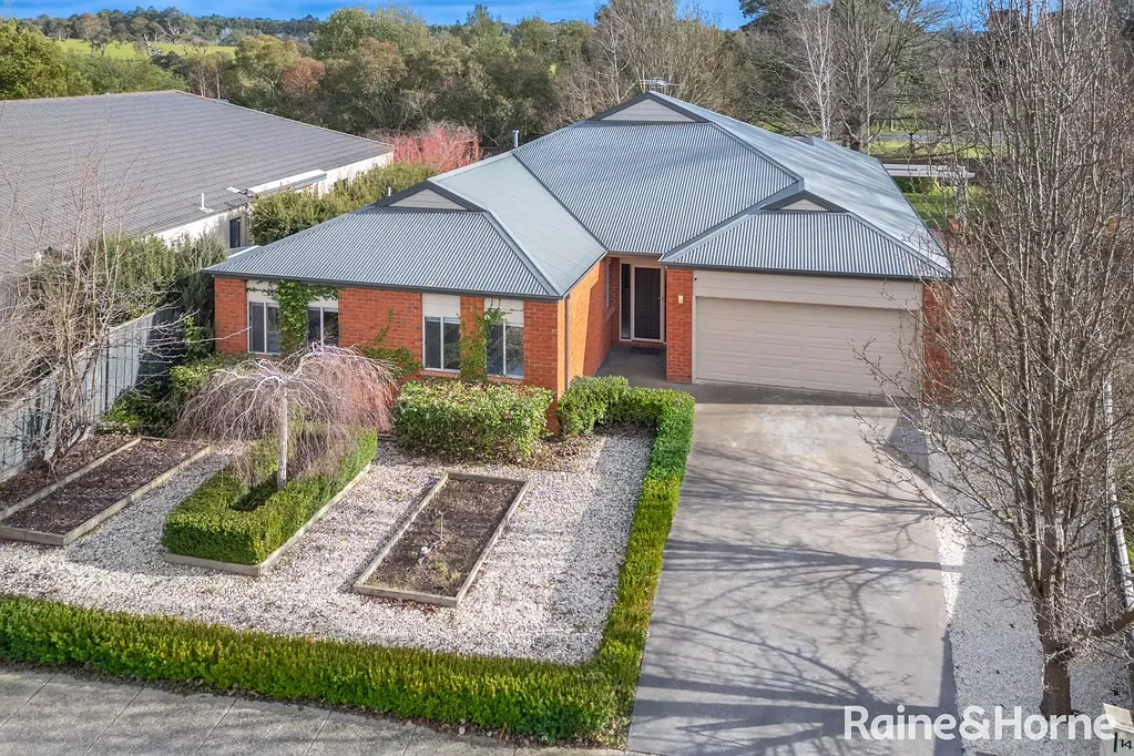 Gisborne 4chambre Quality, Space & Lifestyle in a Prestigious Gisborne Pocket