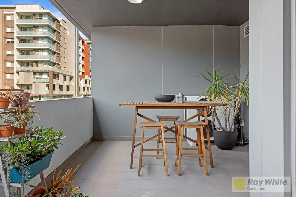 Sunny Apartment in Central Locale