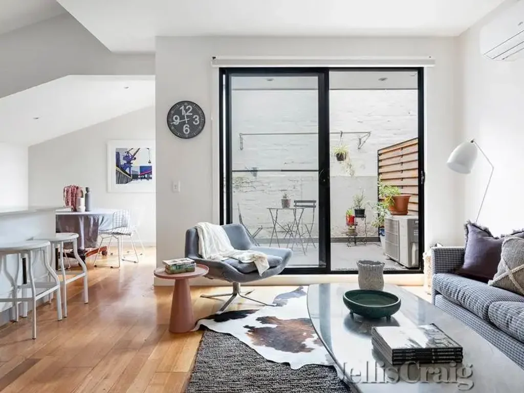 Brilliant Discovery of Stylish Space in a Boutique Setting