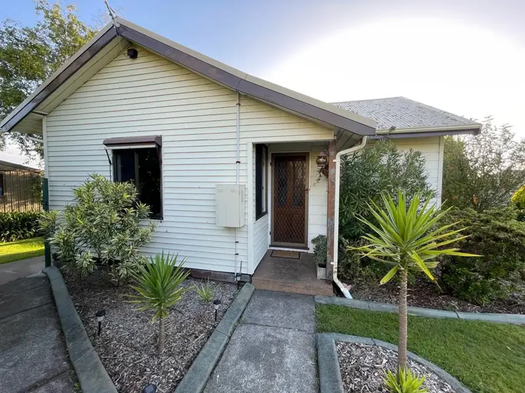 Cosy 2-Bedroom Home Close To CBD
