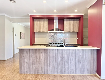17 Honeycomb Avenue, Manor Lakes, South West Melbourne, 4 कमरे, 2 बाथरूम, House
