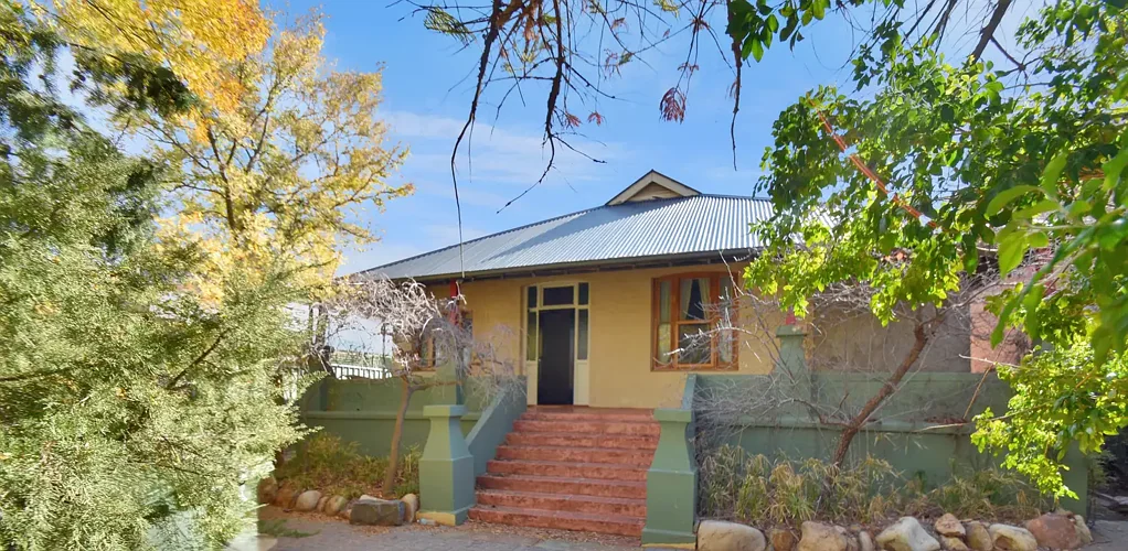 Broken Hill 4ਬੈੱਡਰੂਮ SOLID HOME, GREAT LOCATION