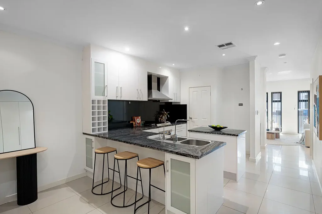 9 Franklin Avenue, Mawson Lakes, SA 5095