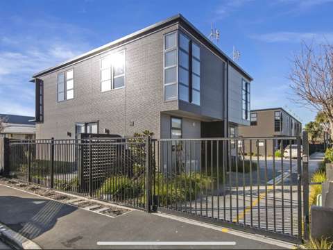 Waltham 2部屋 Affordable and so Desirable.