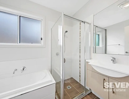 3 Yusen Street, Grantham Farm, NSW 2765, 4房, 2浴, House