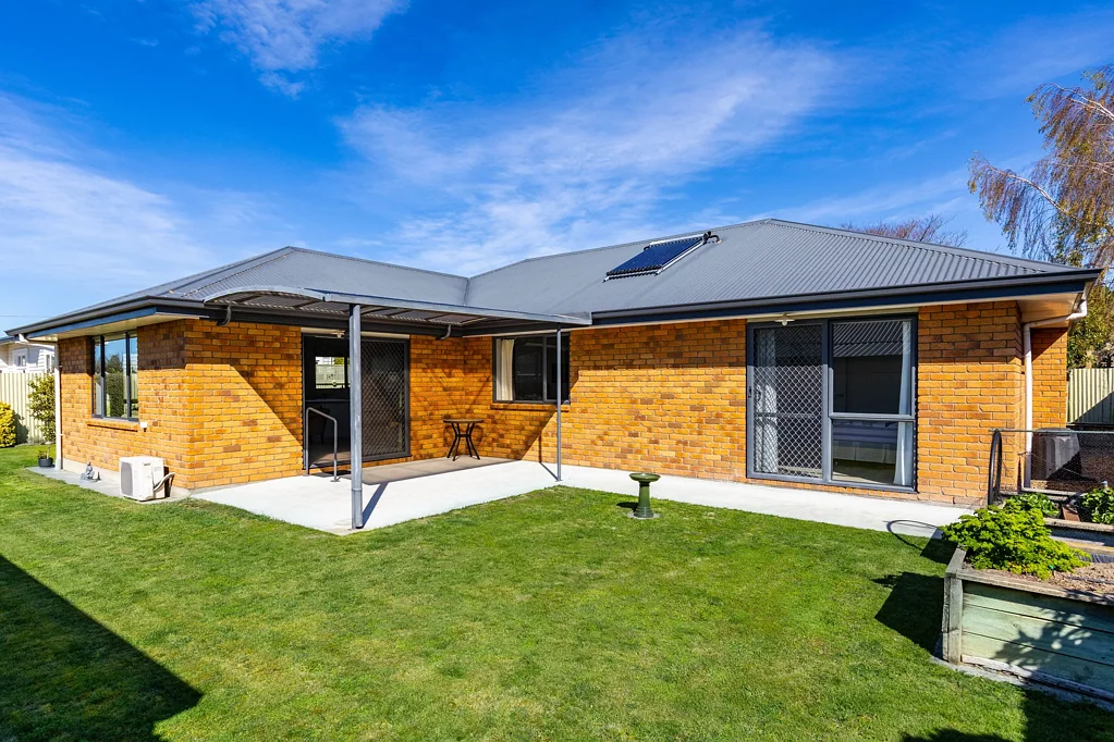 Redwoodtown 3房  Sunny, easy-care living