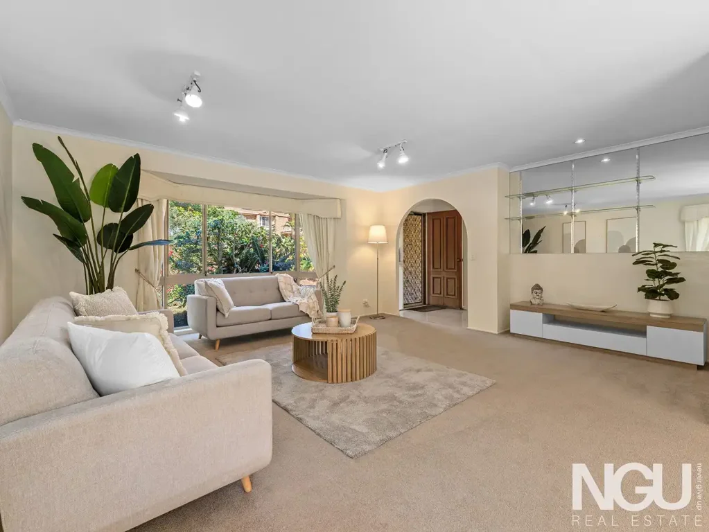 Carindale 4 Bedroom Move-In Ready Low Set Living on 677sqm in Blue Chip Carindale