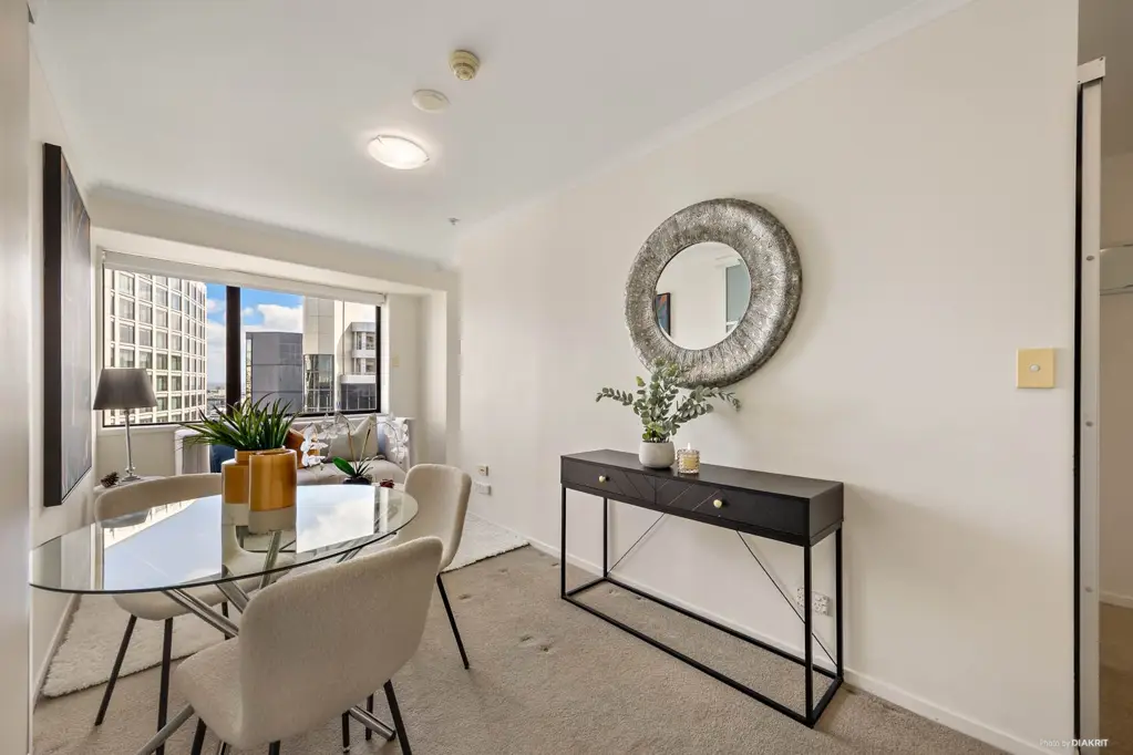 Auckland Central 2Moenga MUST SEE! 2 bed+1 car in Auckland Uni Precinct