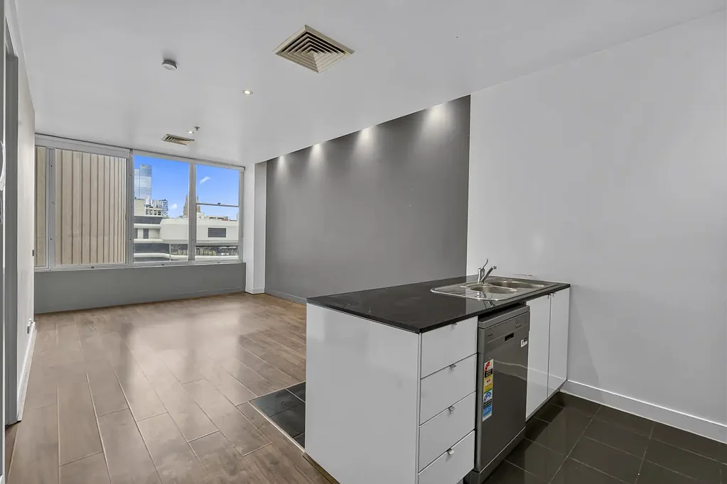 Two-Bedroom Apartment in the Heart of Melbourne