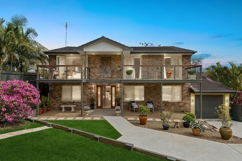 17 Bertana Crescent, Warriewood, NSW 2102