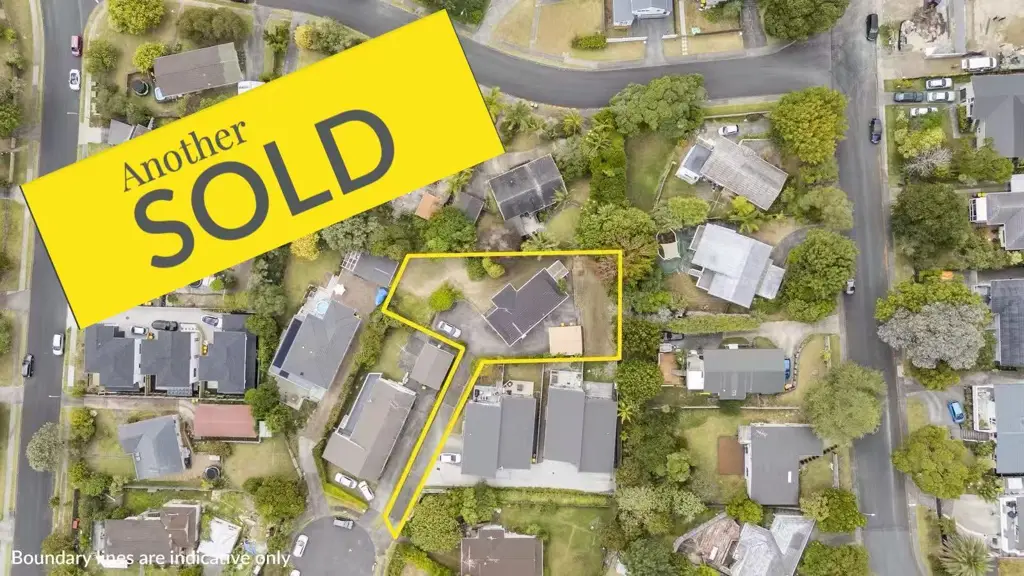 8 Neilon Place, Northcross, North Shore City, Auckland