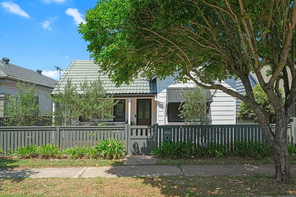 170 Douglas Street, Stockton, NSW 2295