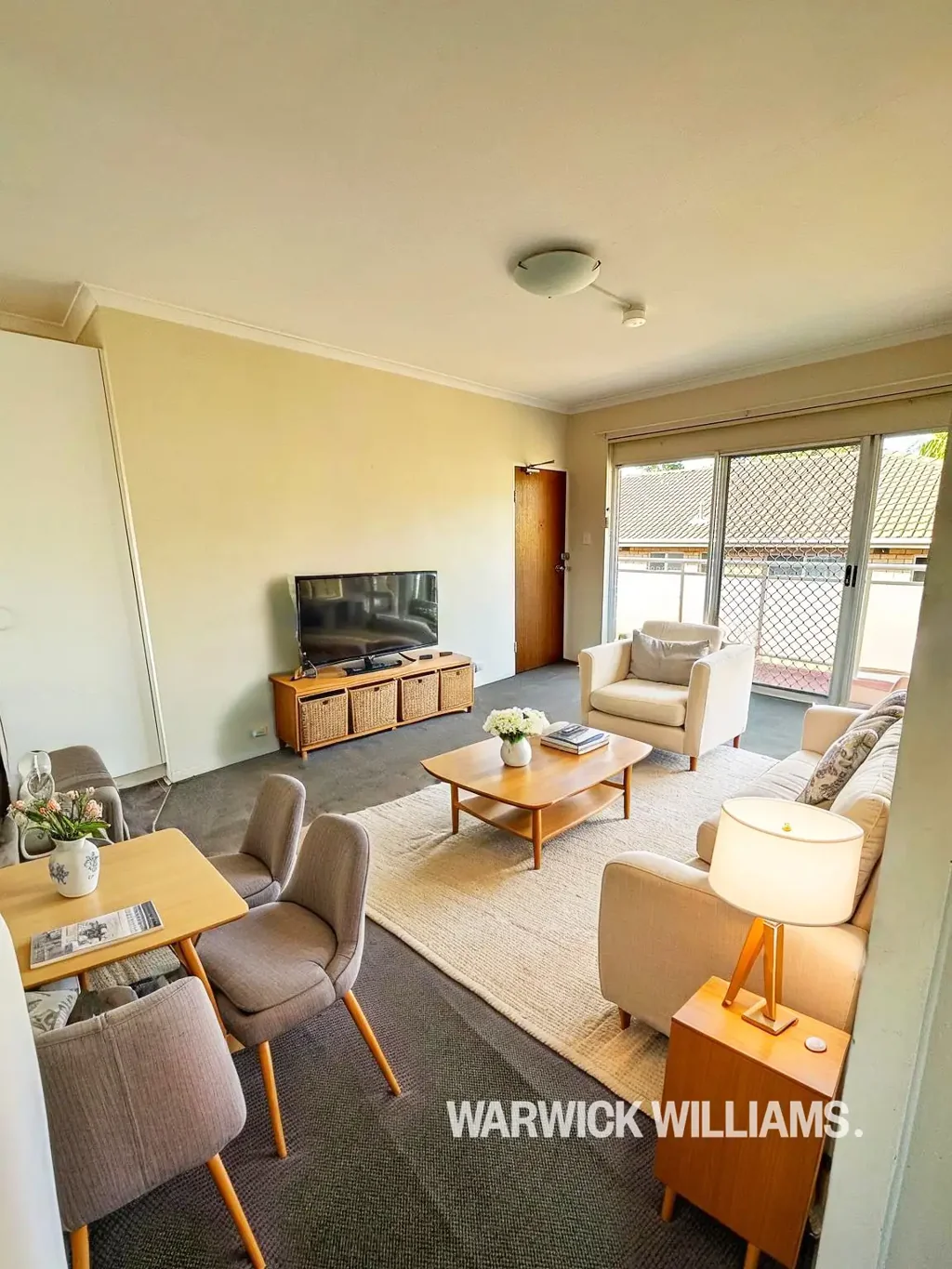 CONVENIENT TWO BEDROOM APARTMENT