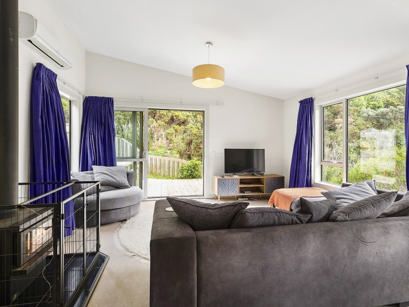 28 Rarangi Way, Owhiro Bay, Wellington, 3 Bedrooms, 2 Bathrooms