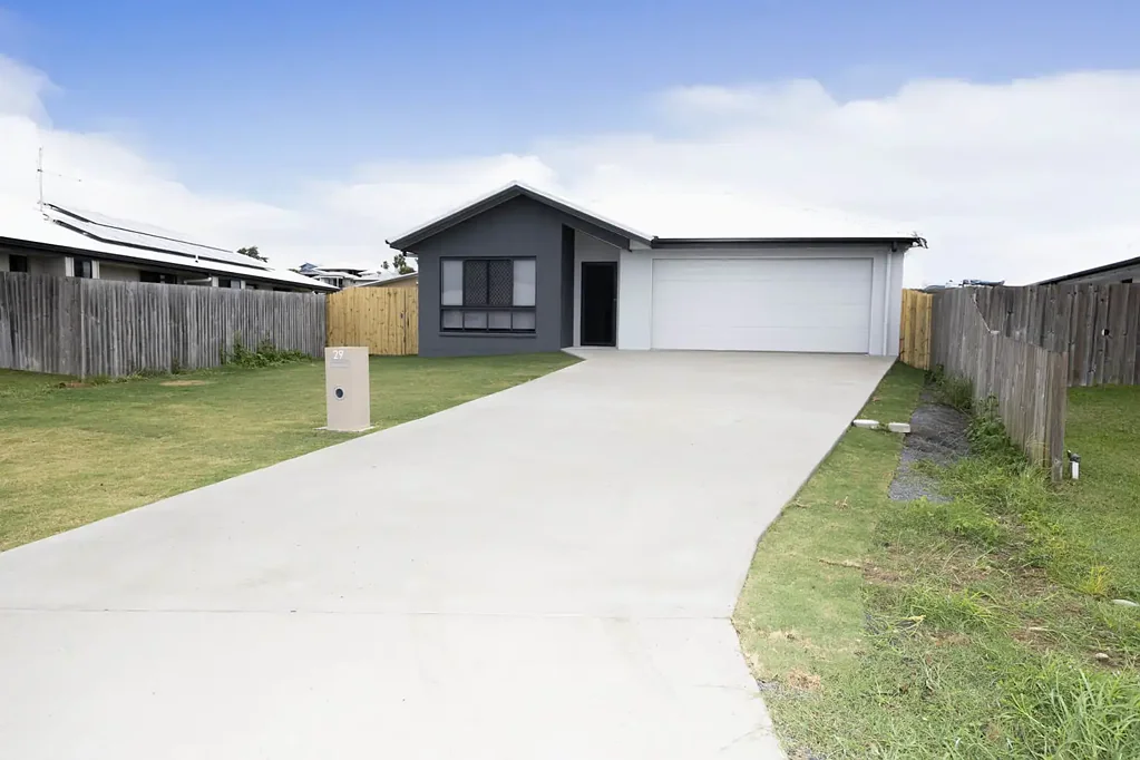 DRIVE PAST AND VIEW PROPERTY- APPLY ON LINE ON REALESTATE.COM.AU-Beautiful Family Property