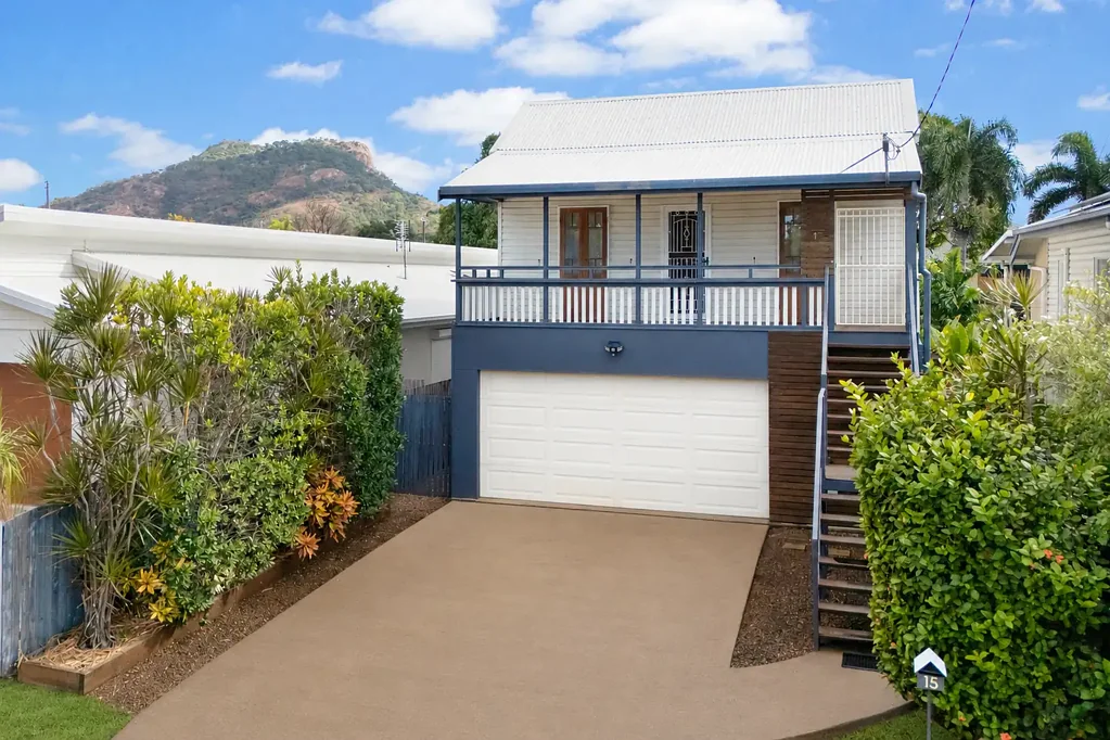 Railway Estate 2房  A Cottage That Simply Feels Like Home | 2 Bed + Studio | 2 Bath