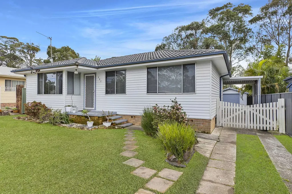Berkeley Vale 3ਬੈੱਡਰੂਮ Great Potential & Prime Location - Ideal First Home or Investment