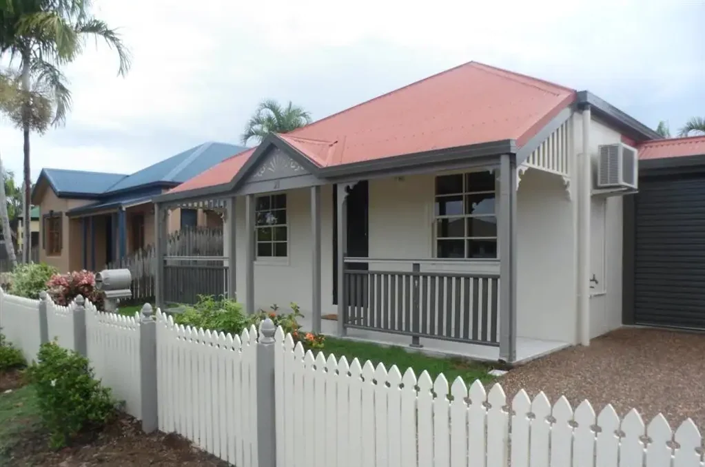 LOVELY 3 BEDROOM COTTAGE IN AMAZING LOCATION KIRWAN