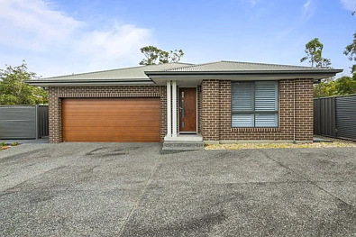Bonnells Bay 4房  Modern Home with Space and Privacy