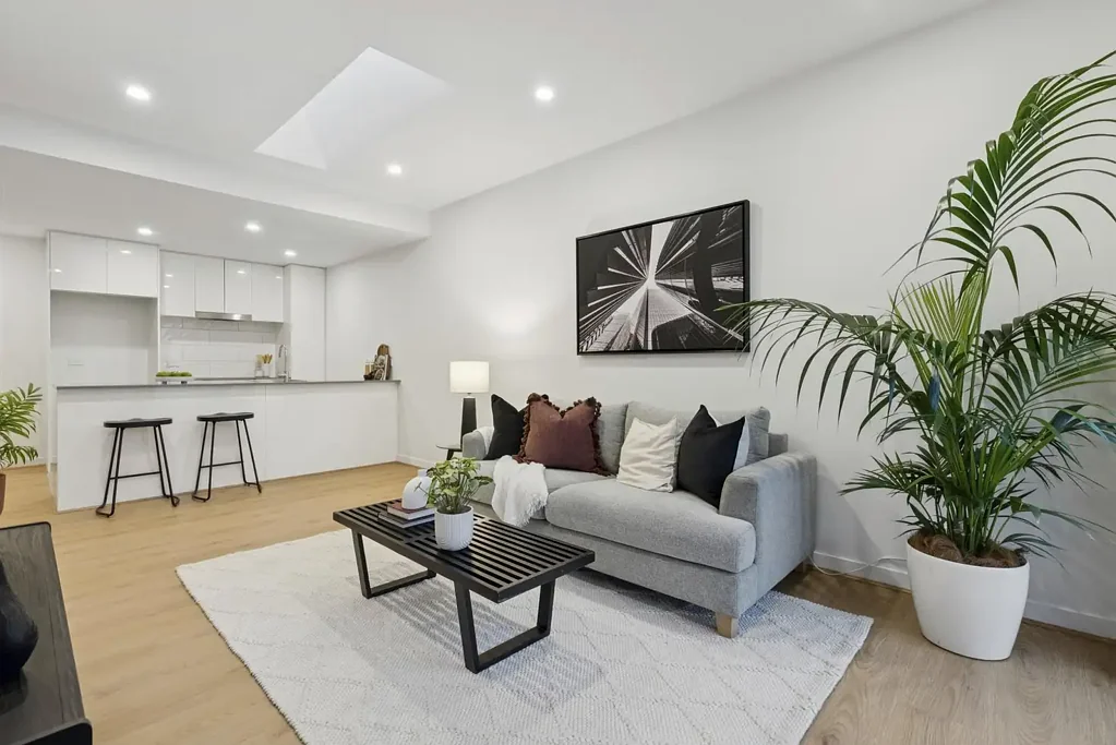 Phillip 2房  Modern Living with Space, Style & Convenience