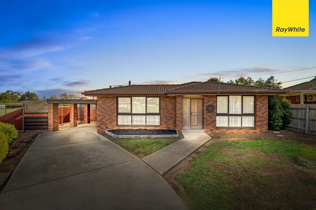 8 Neerim Street, Melton South, VIC 3338