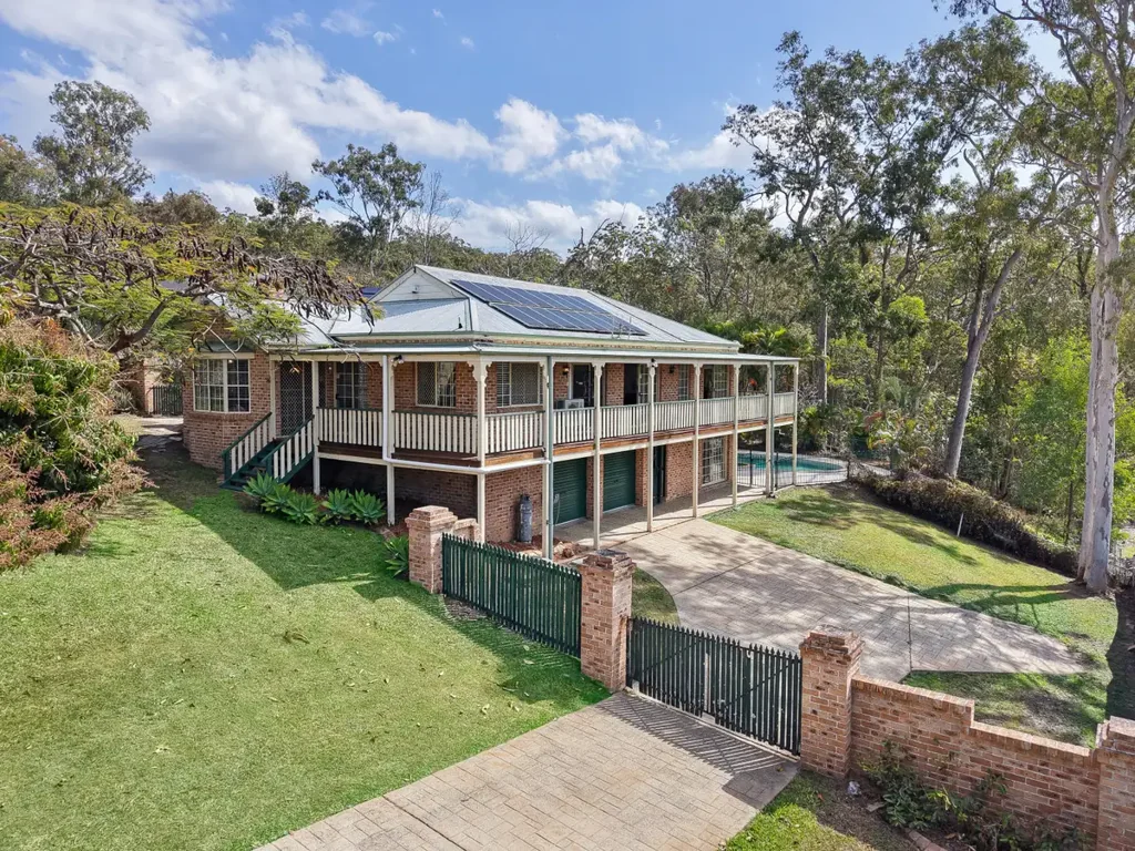 Mudgeeraba 5कमरा Hinterland Haven Rich in Space, Serenity and Charm
