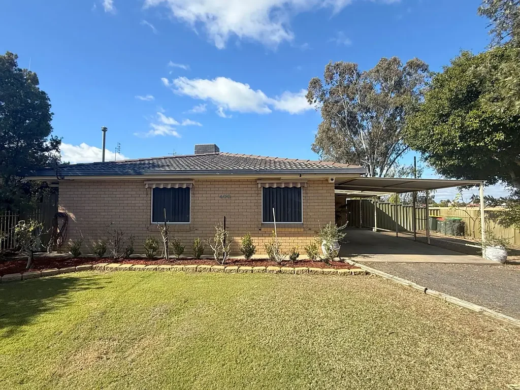 Moree 3બેડરૂમ GREAT FAMILY HOME IN A FANTASTIC LOCATION