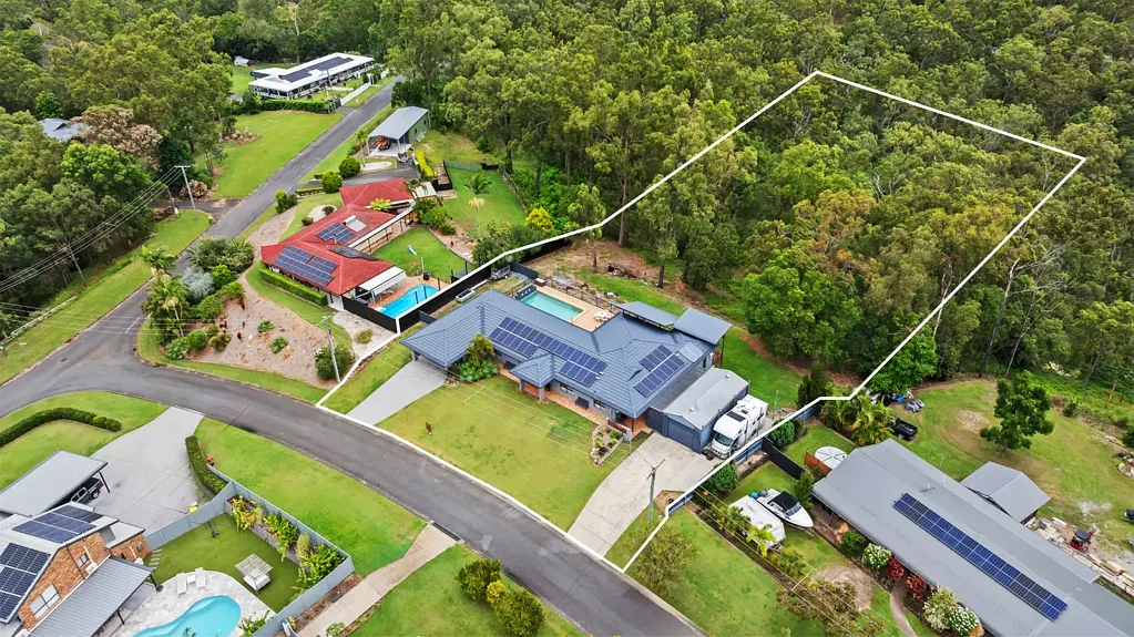 4 Crocus Way, Gaven, QLD 4211