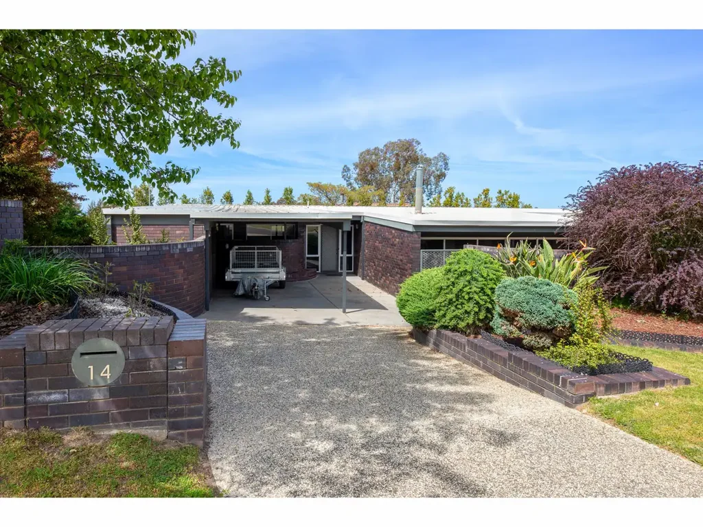 14 Darrambal Drive, Springdale Heights, NSW 2641