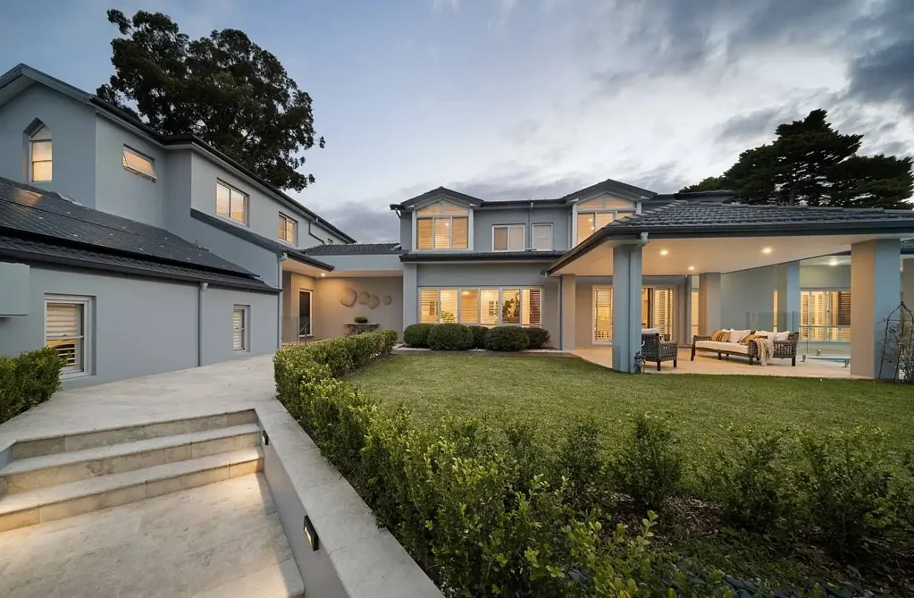 Killara 6침실 Luxurious Multigenerational Living in Killara's Prestigious East Side