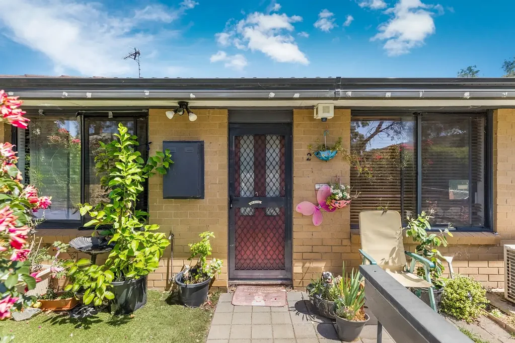 Heathcote 2部屋 2 BEDROOM UNIT IN THE HEART OF HEATHCOTE