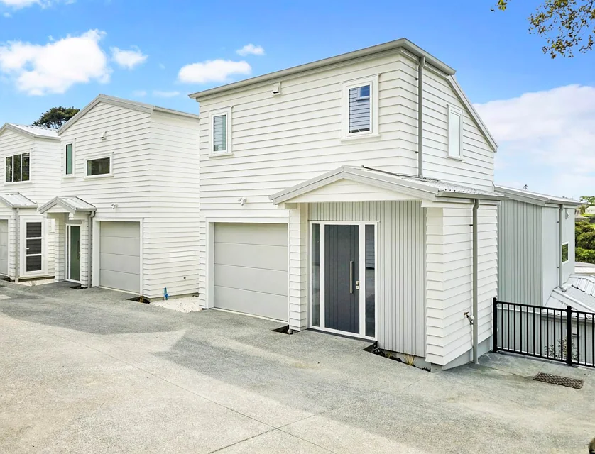 Lot 2/28 Girrahween Drive, Totara Vale, North Shore City, 3 ਕਮਰੇ, 2 ਬਾਥਰੂਮ, House