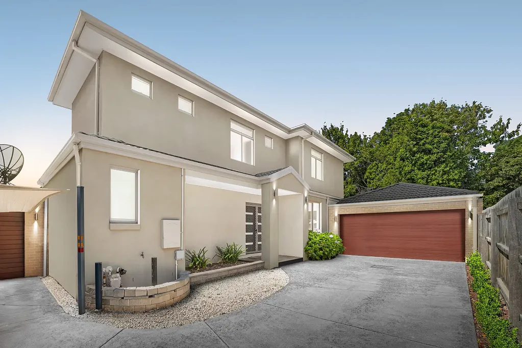 2/16 Kennaugh Street, Oakleigh East, VIC 3166