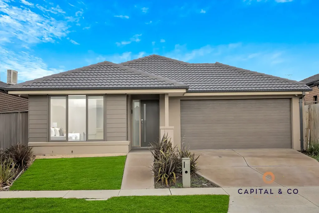 15 Fewster Circuit, Mickleham, VIC 3064